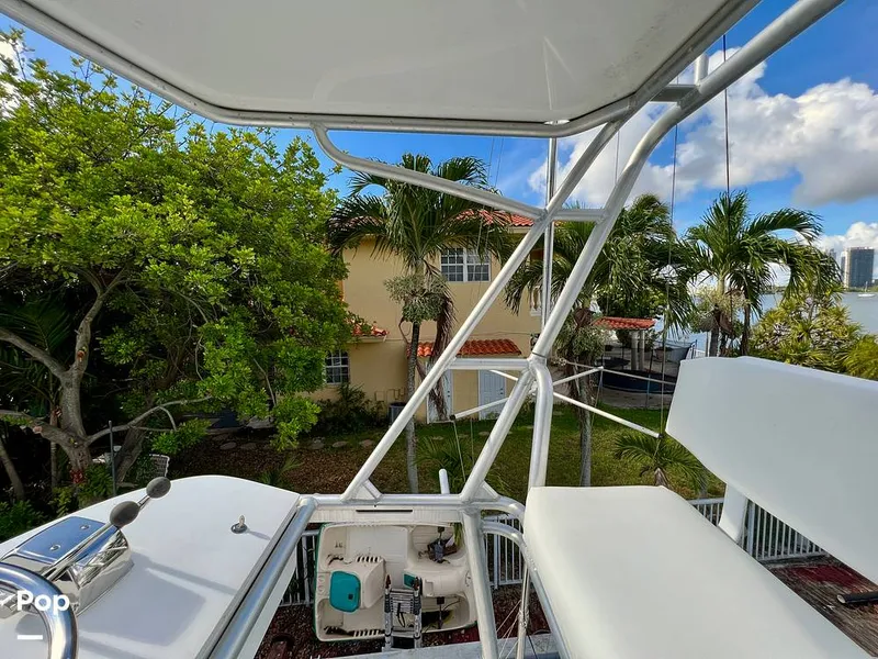 Slide: The Image of Chris-Craft 333 Commander Sport 1985 - 11173961