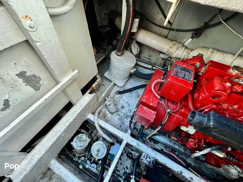 Slide: The Image of Chris-Craft 333 Commander Sport 1985 - 11173972