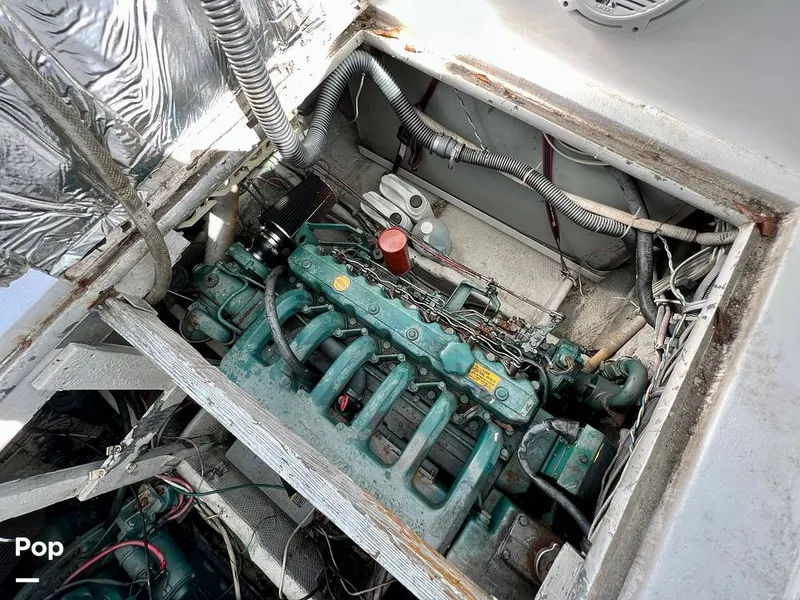 Slide: The Image of Chris-Craft 333 Commander Sport 1985 - 11173992