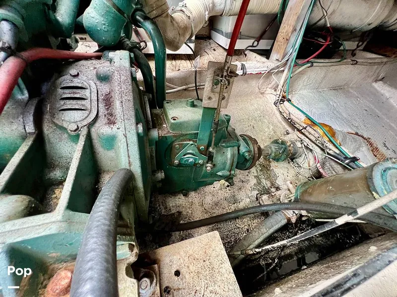 Slide: The Image of Chris-Craft 333 Commander Sport 1985 - 11174003