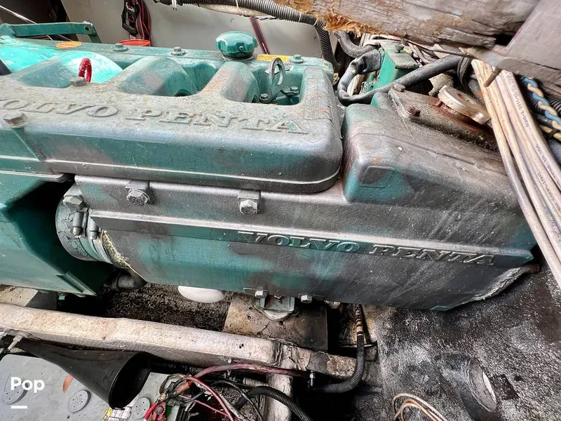 Slide: The Image of Chris-Craft 333 Commander Sport 1985 - 11174008