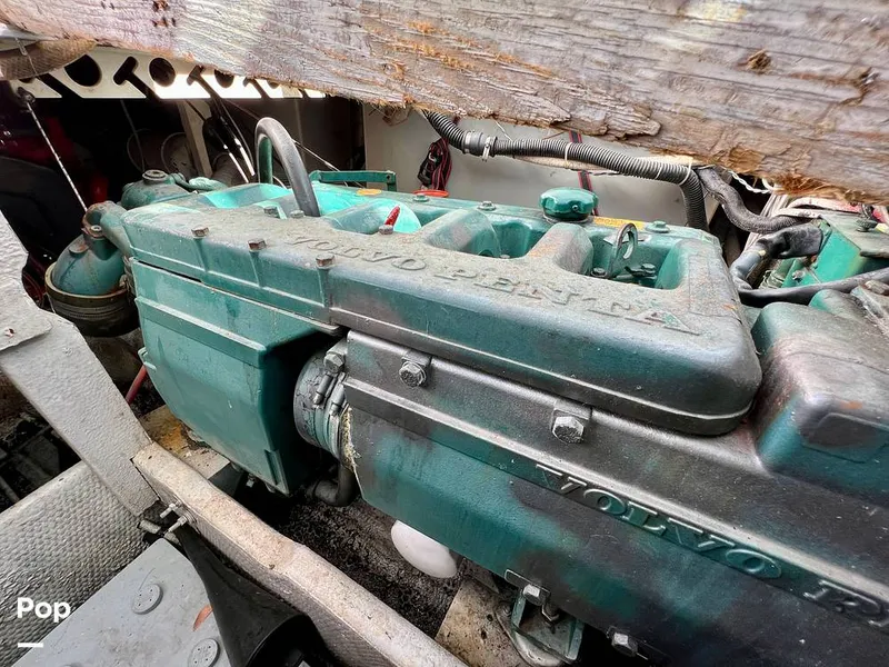 Slide: The Image of Chris-Craft 333 Commander Sport 1985 - 11174011