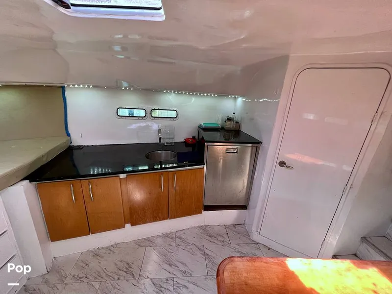 Slide: The Image of Chris-Craft 333 Commander Sport 1985 - 11174049