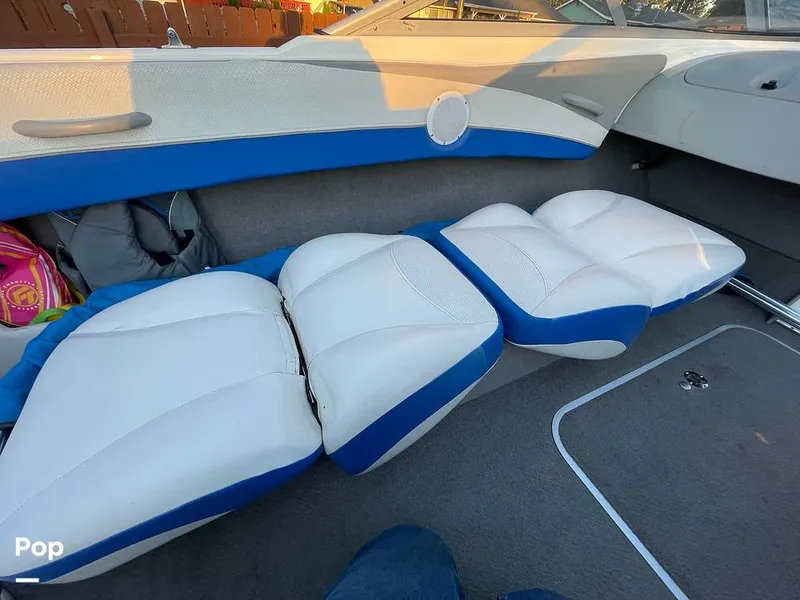 Slide: The Image of Bayliner Discovery 195 2007 - 11178916