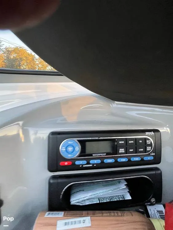 Slide: The Image of Bayliner Discovery 195 2007 - 11178953