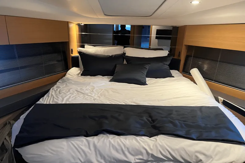 Slide: The Image of Princess V39 2013 - 15