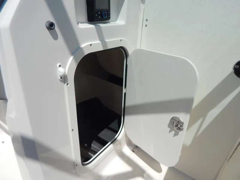 Slide: The Image of Chaparral 23 SSi 2023 - 31