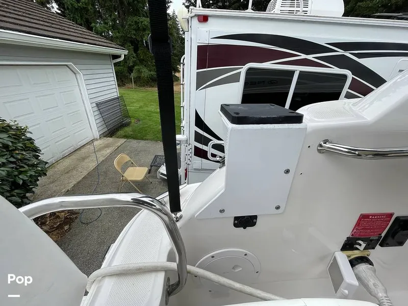 Slide: The Image of Regal 2565 Window Express 2007 - 11247357