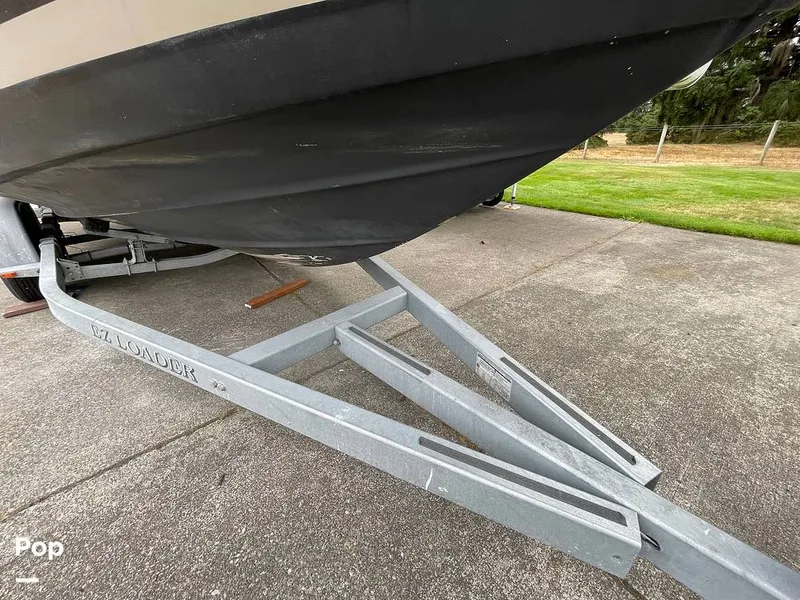 Slide: The Image of Regal 2565 Window Express 2007 - 11247409