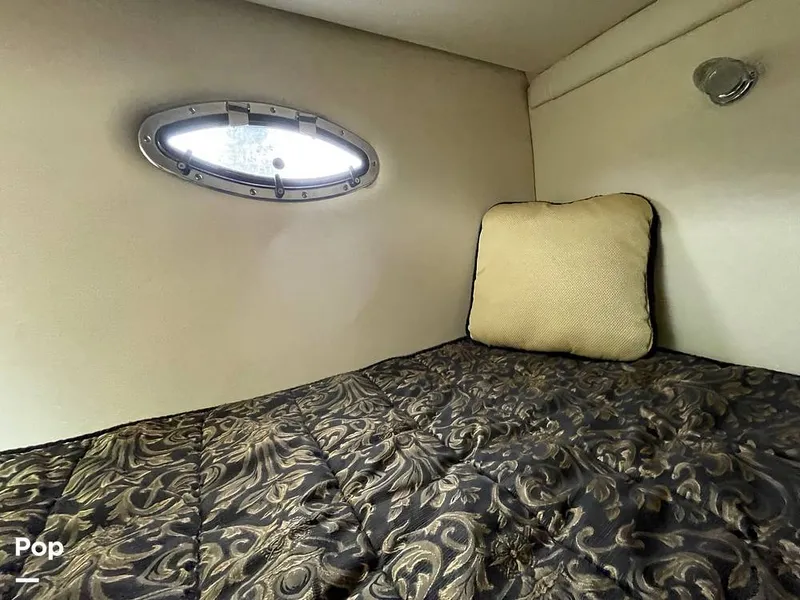 Slide: The Image of Regal 2565 Window Express 2007 - 11247350