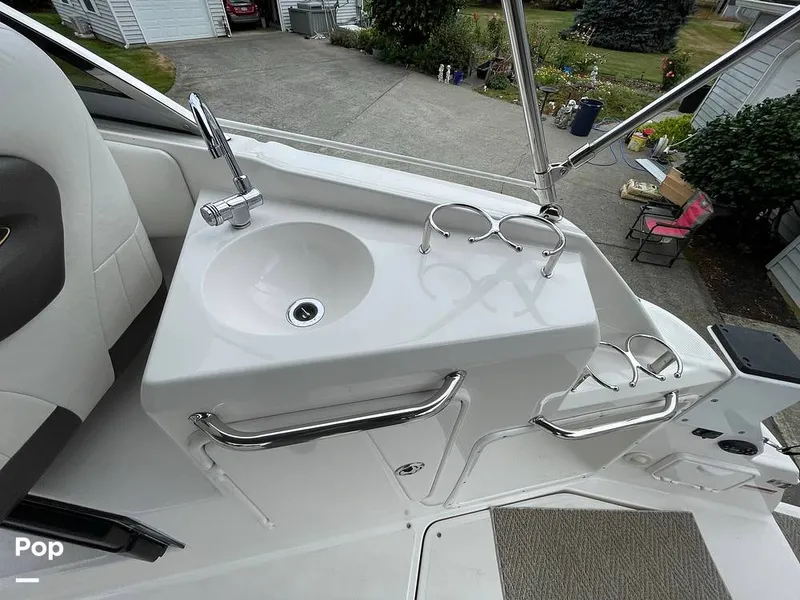 Slide: The Image of Regal 2565 Window Express 2007 - 11247188