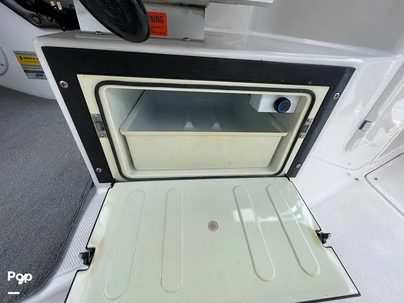 Slide: The Image of Regal 2565 Window Express 2007 - 11247196