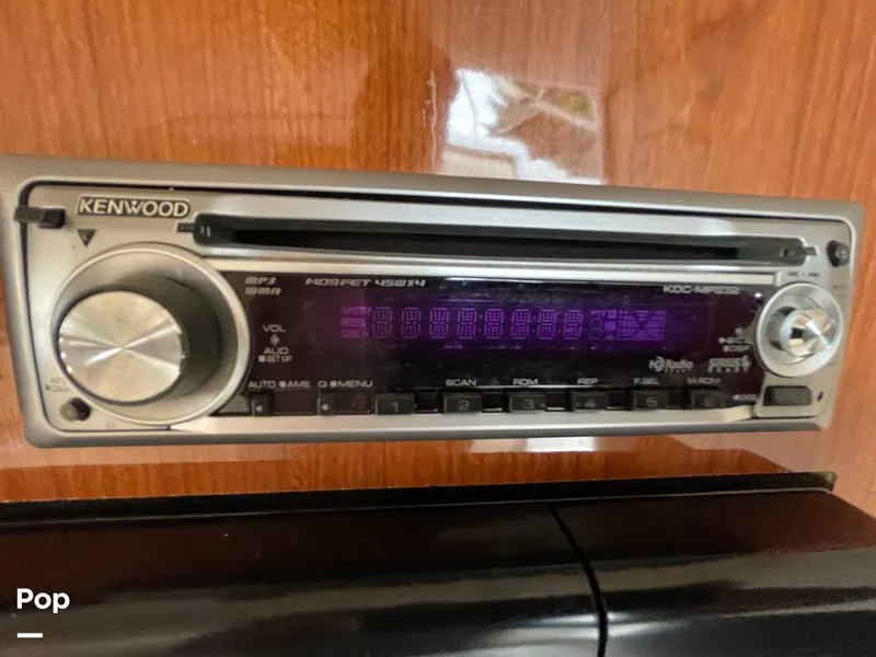 Slide: The Image of Regal 2565 Window Express 2007 - 11247272