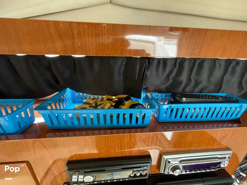 Slide: The Image of Regal 2565 Window Express 2007 - 11247289