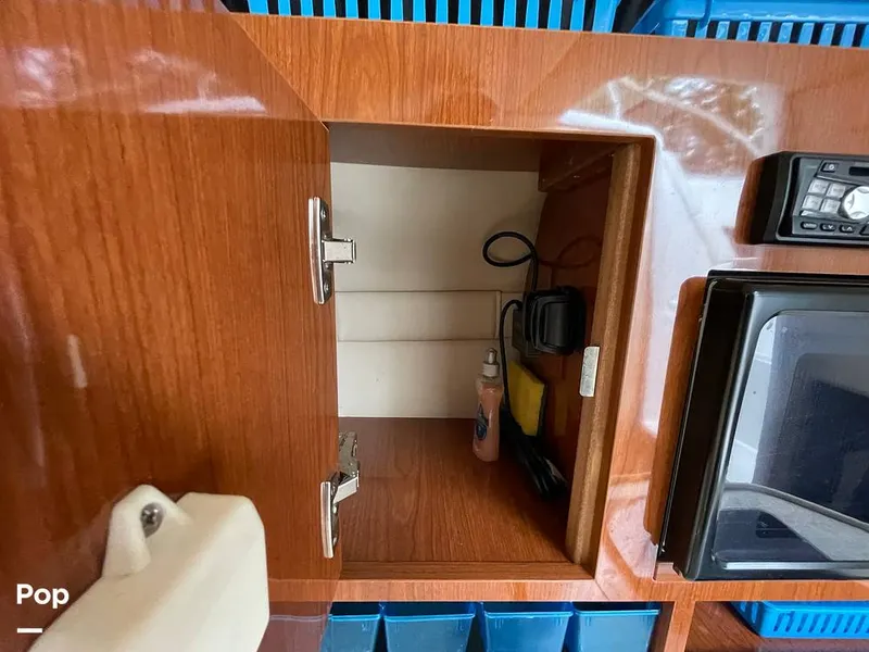 Slide: The Image of Regal 2565 Window Express 2007 - 11247304