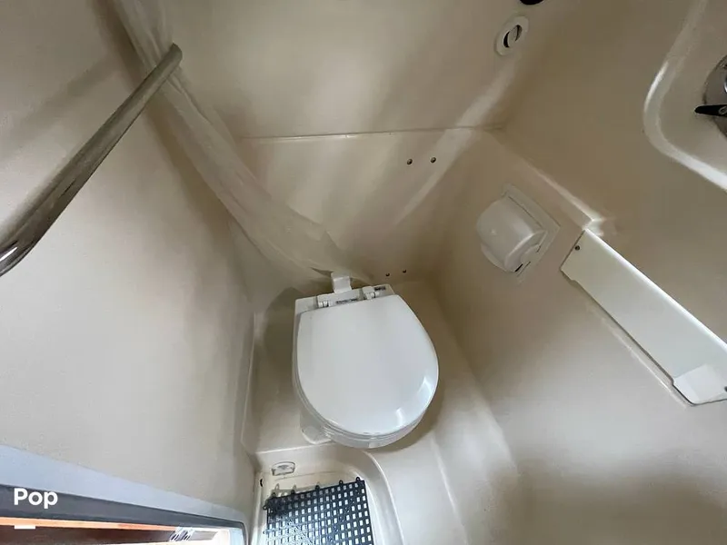 Slide: The Image of Regal 2565 Window Express 2007 - 11247329