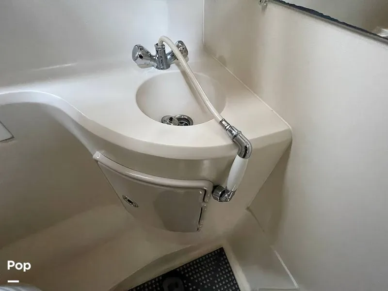 Slide: The Image of Regal 2565 Window Express 2007 - 11247333