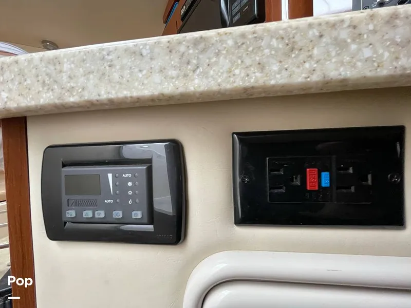 Slide: The Image of Regal 2565 Window Express 2007 - 11247342