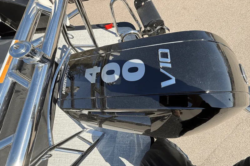 Slide: The Image of Harris Grand Mariner 250 2025 - 14