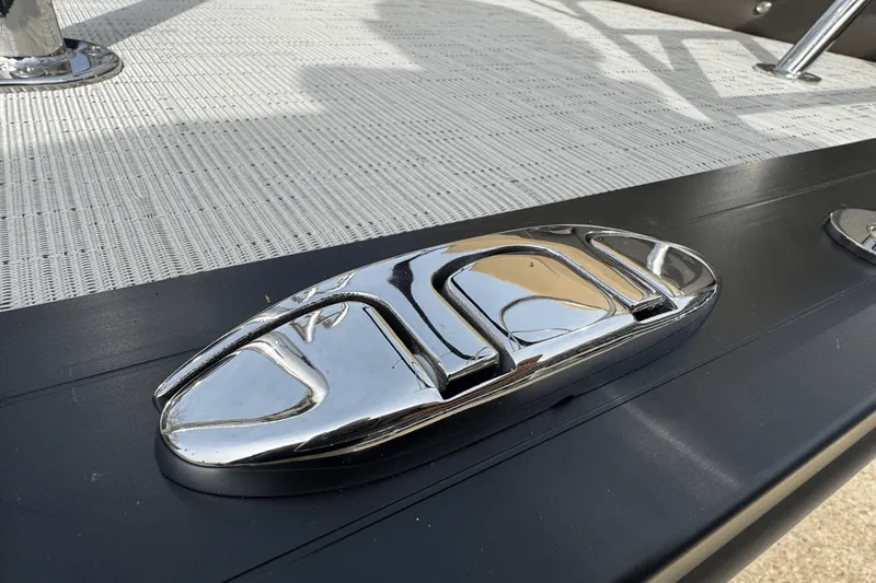 Slide: The Image of Harris 230 Sunliner 2025 - 15