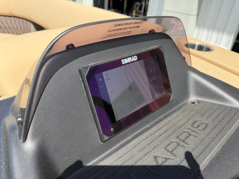 Slide: The Image of Harris 230 Sunliner 2025 - 39