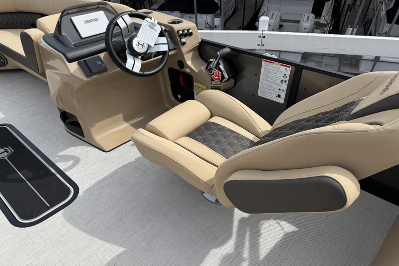 Slide: The Image of Harris 230 Sunliner 2025 - 4