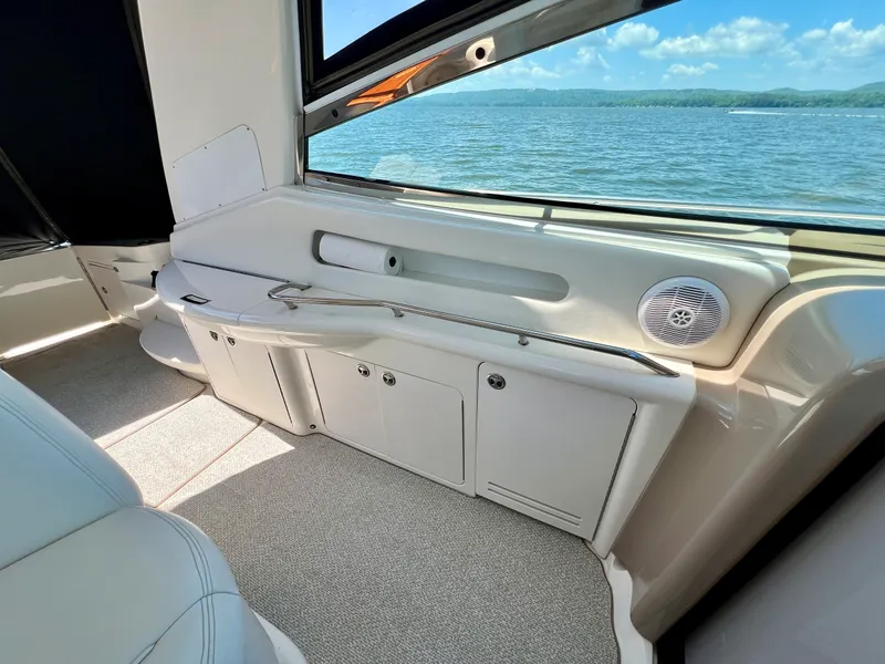 Slide: The Image of Sea Ray 460 Sundancer 2003 - 25