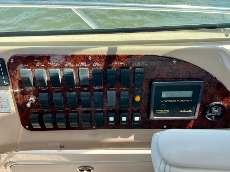 Slide: The Image of Sea Ray 460 Sundancer 2003 - 34