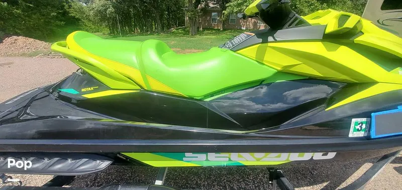 Slide: The Image of Sea-Doo GTI SE155 2019 - 11170848