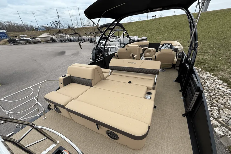 Slide: The Image of Harris 250 Sunliner Sport 2025 - 7