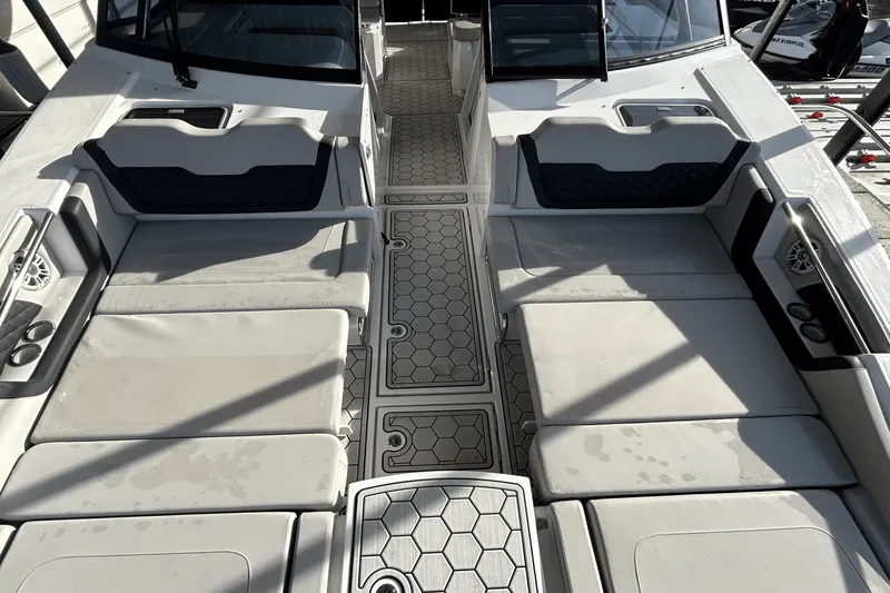 Slide: The Image of Aquila 36 2021 - 16