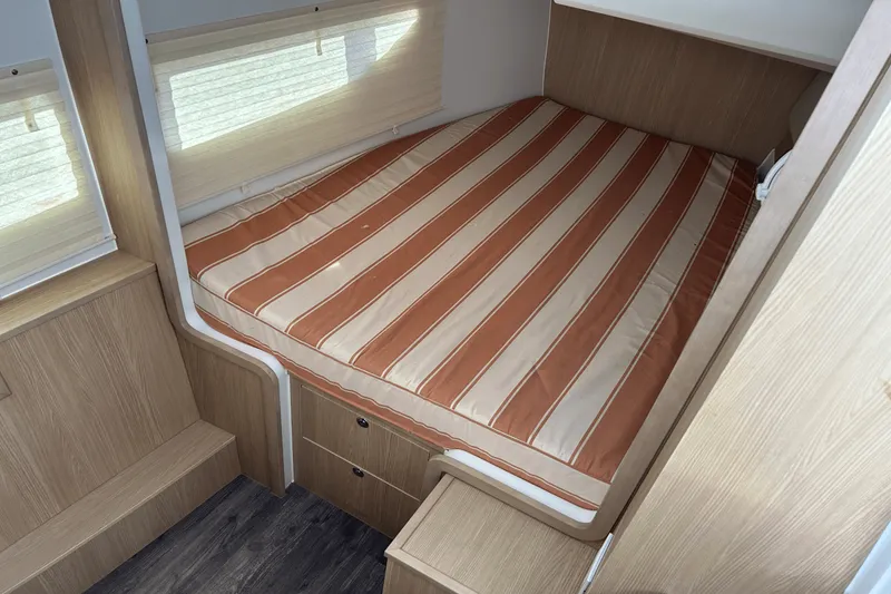 Slide: The Image of Aquila 36 2021 - 22