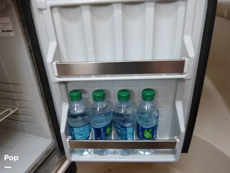 Slide: The Image of Fridge - Cockpit - 11327377