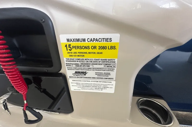 Slide: The Image of Harris 250 Cruiser 2025 - 13