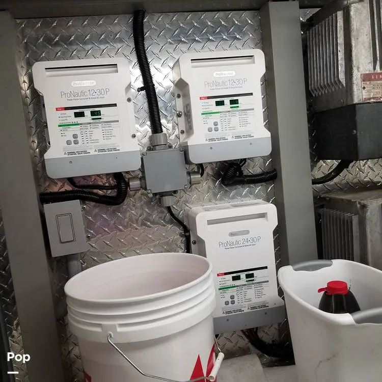 Slide: The Image of Chris-Craft Roamer 58 1971 - 11332904