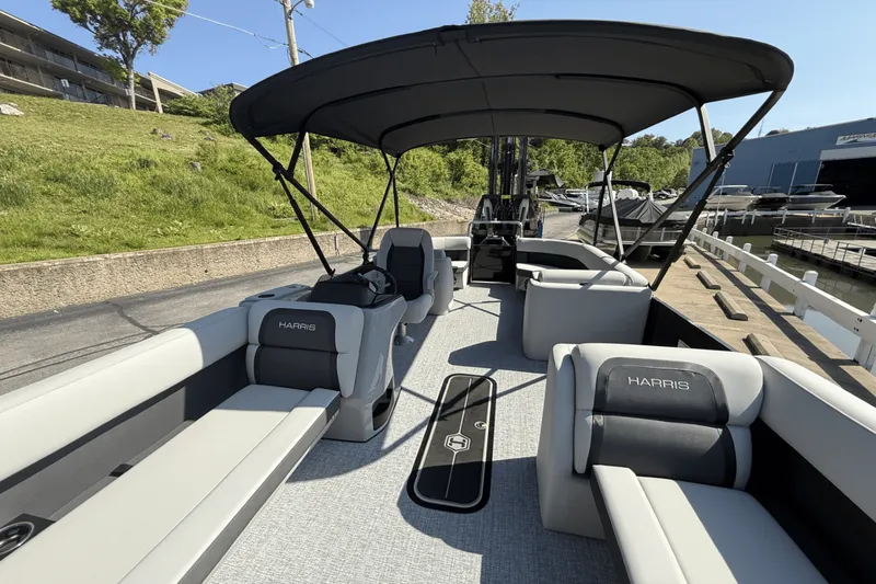 Slide: The Image of Harris 230 Cruiser 2025 - 10