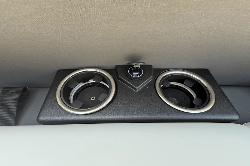 Slide: The Image of Harris 230 Cruiser 2025 - 17