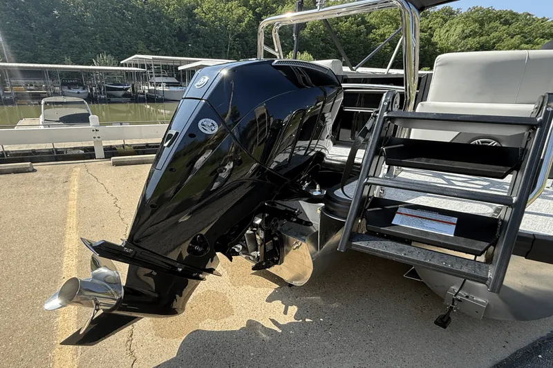 Slide: The Image of Harris 230 Cruiser 2025 - 29