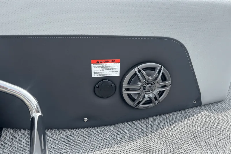 Slide: The Image of Harris 230 Cruiser 2025 - 13