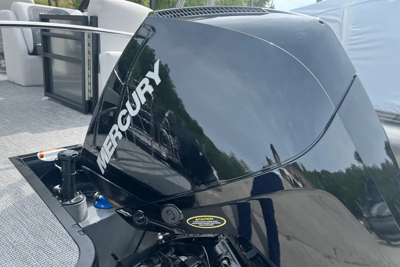 Slide: The Image of Harris 230 Cruiser 2025 - 30