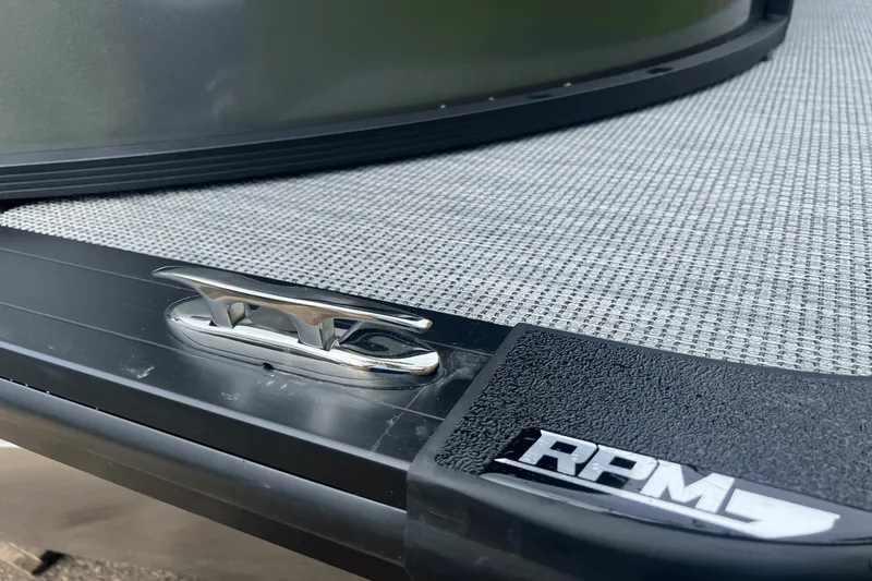 Slide: The Image of Harris 230 Cruiser 2025 - 4