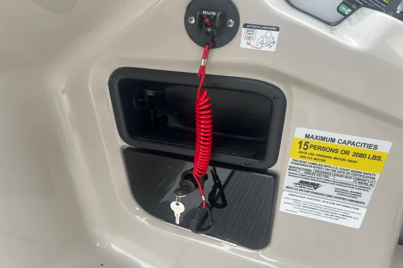 Slide: The Image of Harris 250 Sunliner 2025 - 25