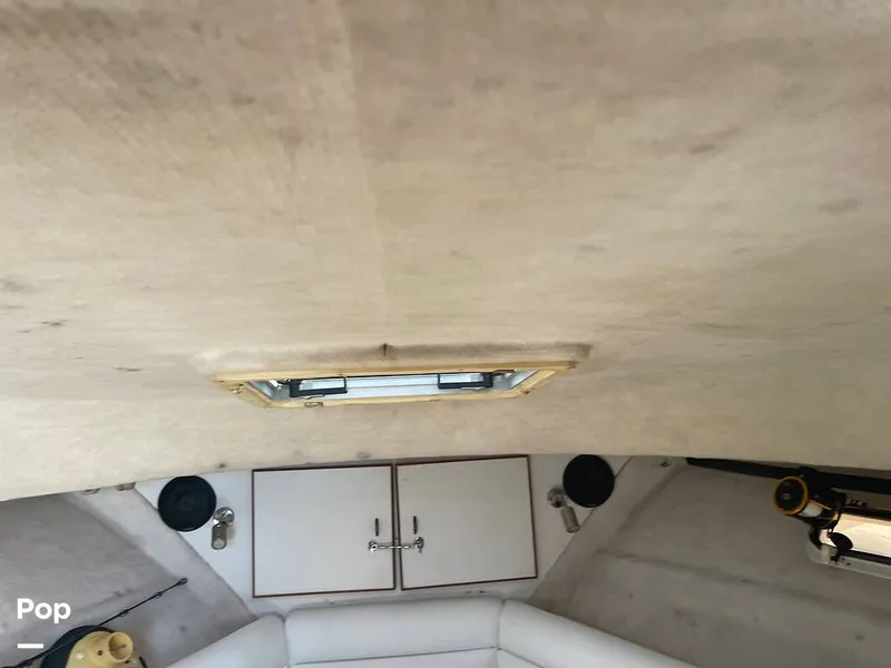 Slide: The Image of V Berth - 11229780