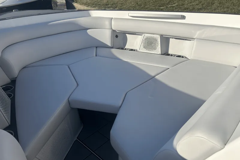 Slide: The Image of Aviara AV36 2023 - 16