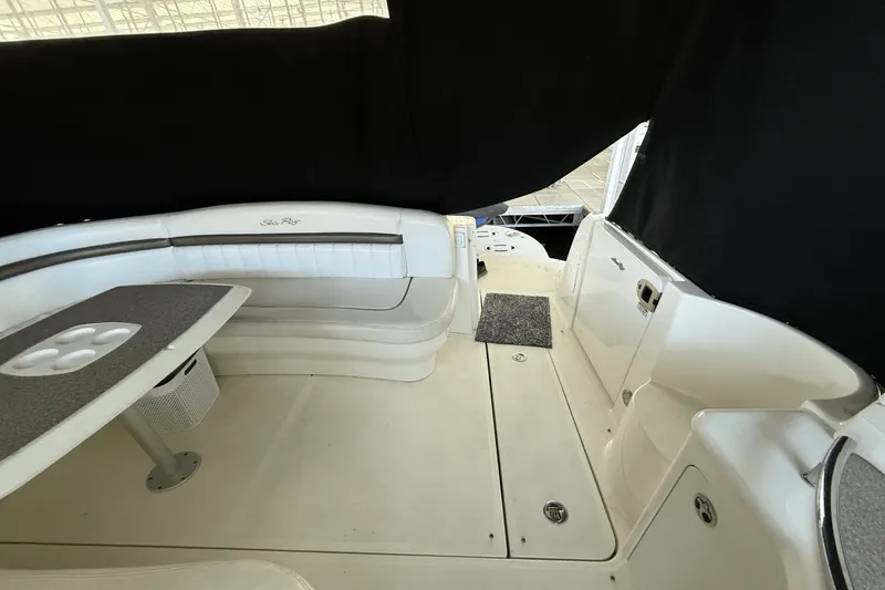 Slide: The Image of Sea Ray 40 SUNDANCER 2006 - 11