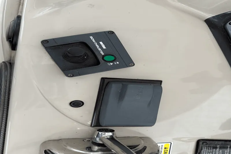 Slide: The Image of Sea Ray 40 SUNDANCER 2006 - 22