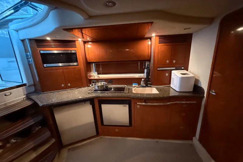 Slide: The Image of Sea Ray 40 SUNDANCER 2006 - 27