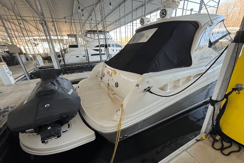 Slide: The Image of Sea Ray 40 SUNDANCER 2006 - 4
