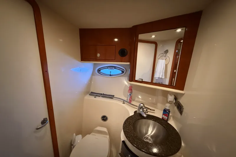 Slide: The Image of Sea Ray 40 SUNDANCER 2006 - 45