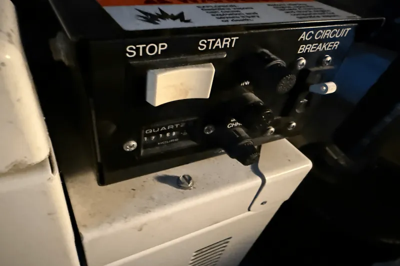 Slide: The Image of Sea Ray 40 SUNDANCER 2006 - 51